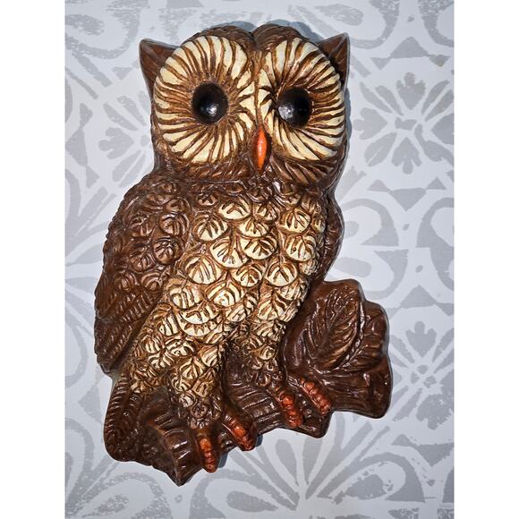 Vintage 1970s Owl Wall Plaques – Set of 2 – Retro Brown & Cream Lightweight - Picture 4 of 11